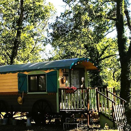 "La Brindille" Roulotte Tzigane De Charme Hebergement Insolite Saint-Paul-en-Foret Bagian luar foto